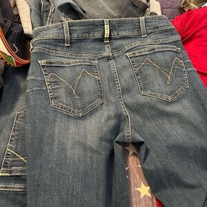 Ariat Women's Straight Leg perfect rise Jeans - Blue18 by 32